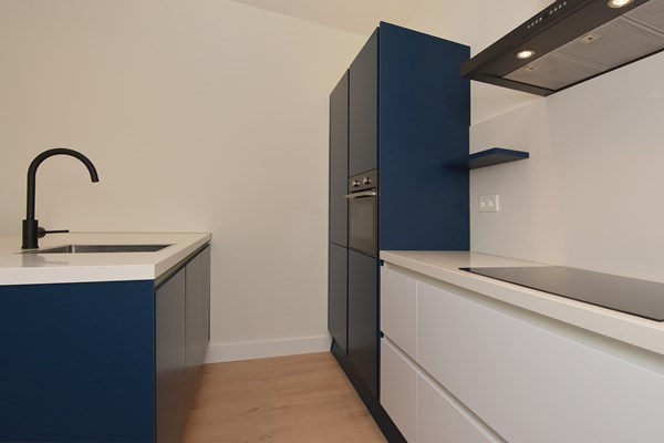 Medium property photo - Van Reesstraat 33, 2593 PM Den Haag